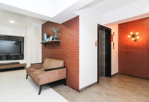 Deccan 8 Pune Bagian luar foto